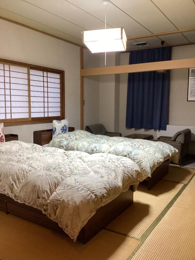 佩提于齐库苏酒店 汤泽町 外观 照片